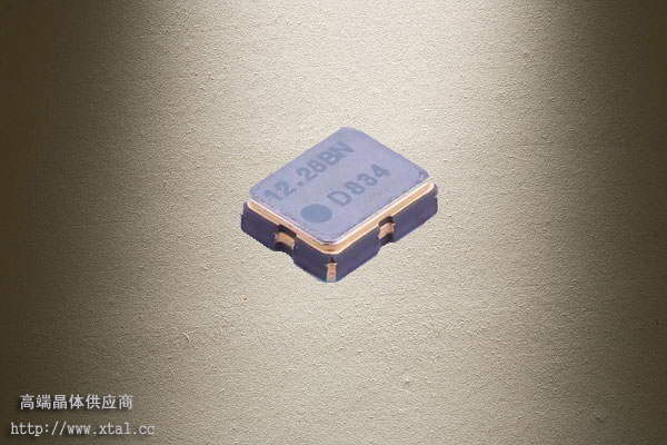 26MHz压控温补晶振,1XXC26000NDA,26MHZ 2.85V ±1.5PPM